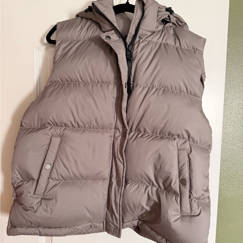 Quince Taupe Puffer Vest